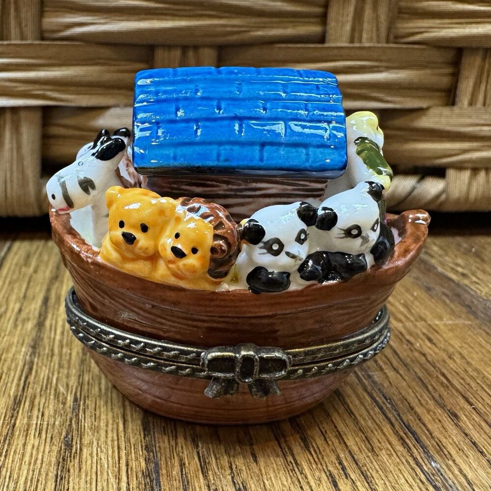 Hinged Noah’s Ark Animal Collectible Trinket Box